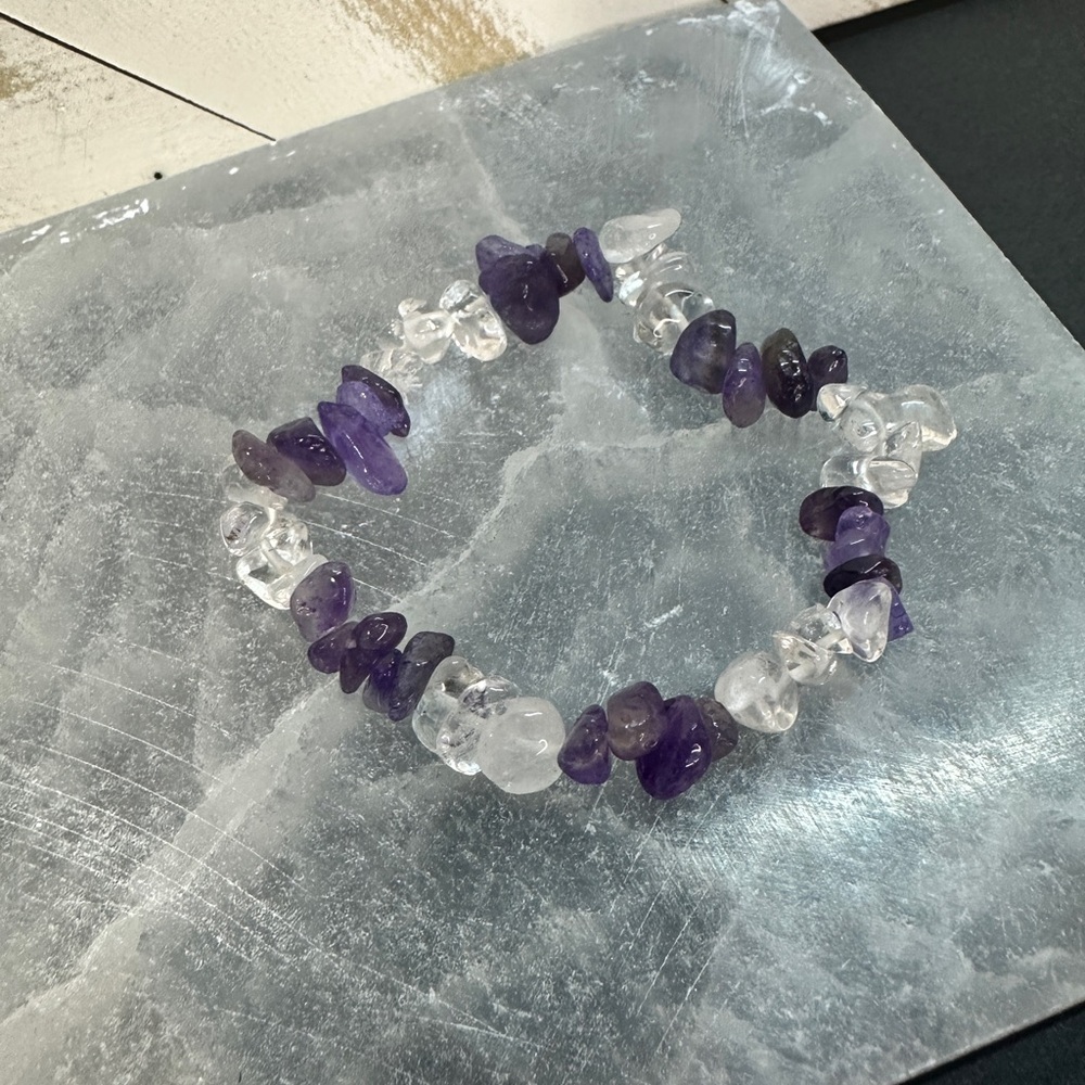Amethyst & Clear Quartz Chip Bracelet Calming Clarity Healing Crystals | Unisex